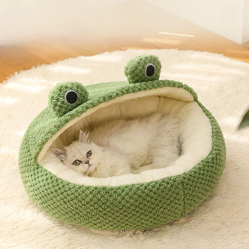 Cute Frog Pet Bed – Warm Winter Nest for Cats & Dogs