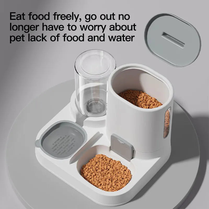 Gravity-Fed Cat Feeder – Large Capacity & Spill-Proof